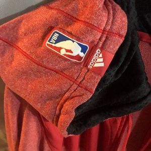 Men’s adidas Bulls light weight zip